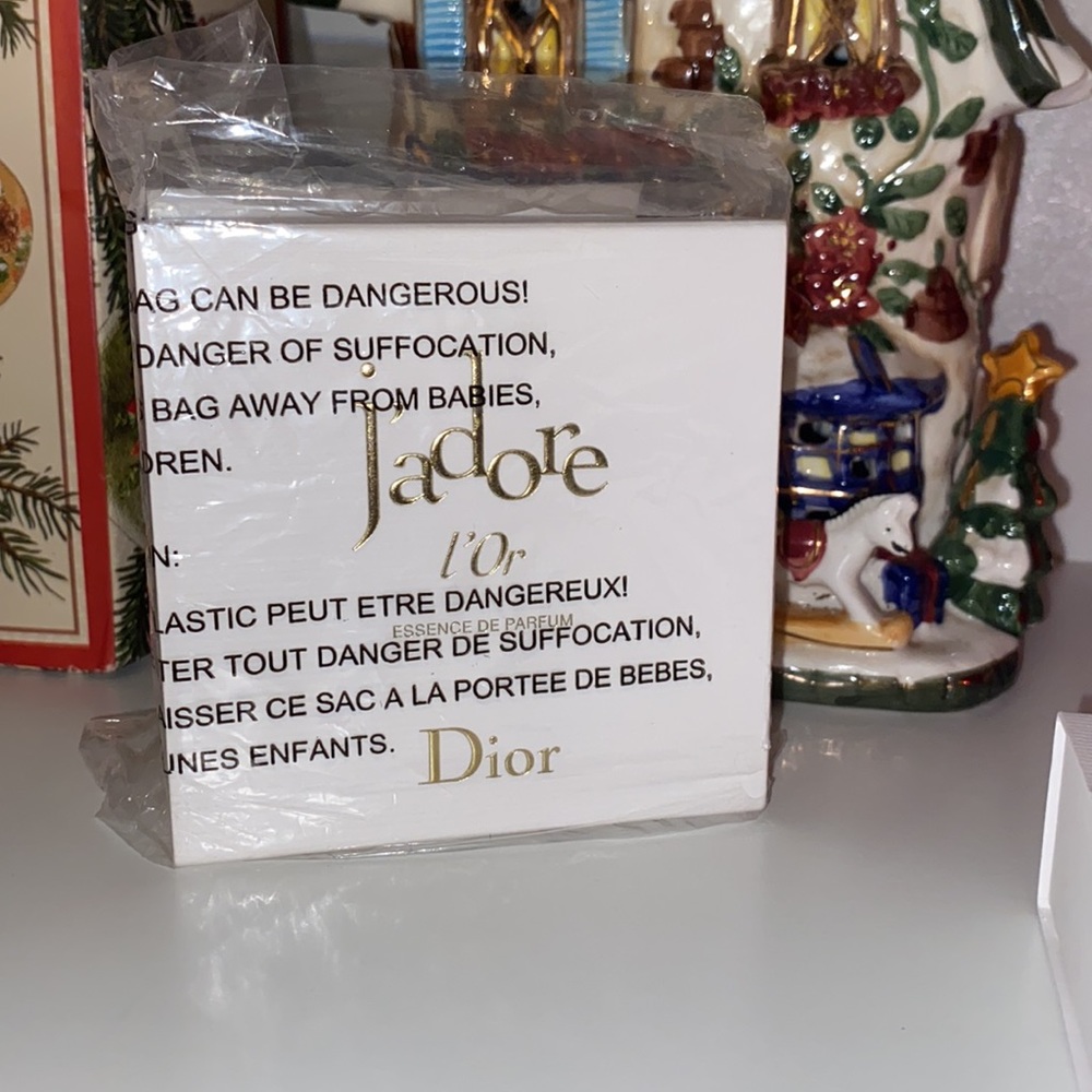 DIOR j’adore l’Or Essence De Parfum - Picture 6 of 7